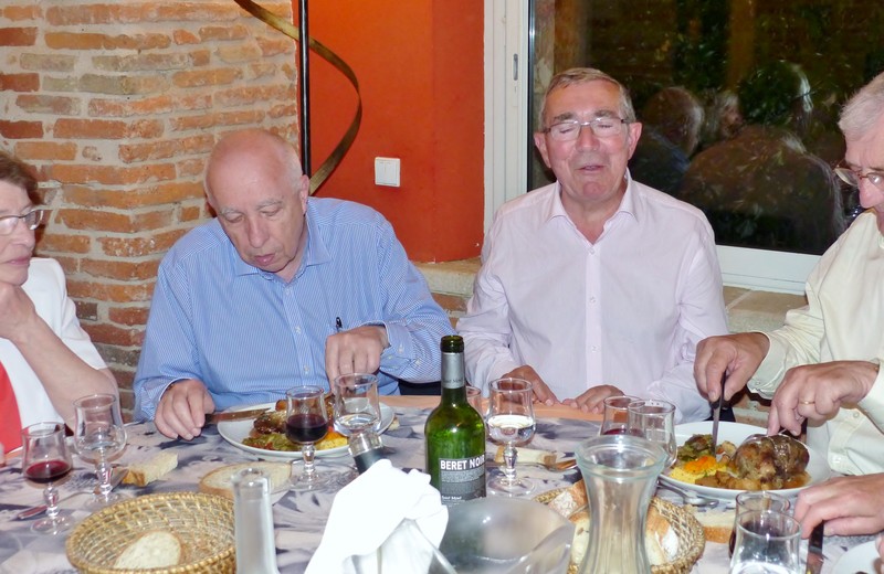 08_P1130067 (Clement).jpg - À table !